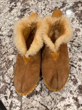 L.L. Bean Women's Chestnut Brown Shearling-Lined Suede Slippers